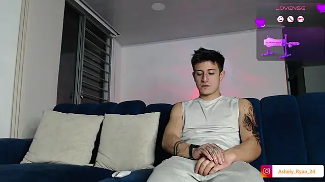 ashely ryan24 online show from 09/12/25, 12:33