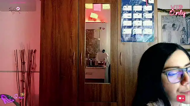 LauGrayJ online show from 01/14/26, 01:00