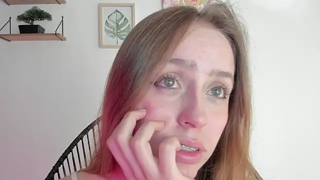 Snapshot of SofiaGc chatting on 01/24/25, 07:19 SofiaGc online show from 01/24/25, 07:19