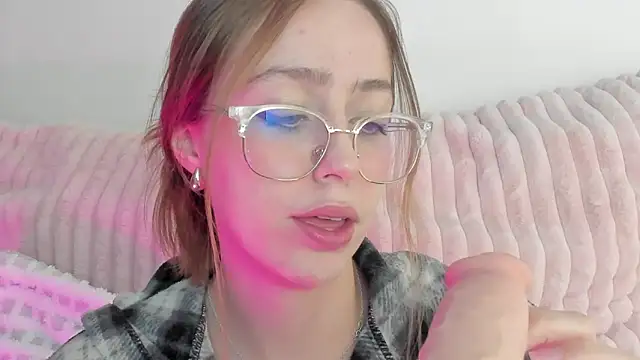 Snapshot of SofiaGc chatting on 02/01/25, 03:41 SofiaGc online show from 02/01/25, 03:41