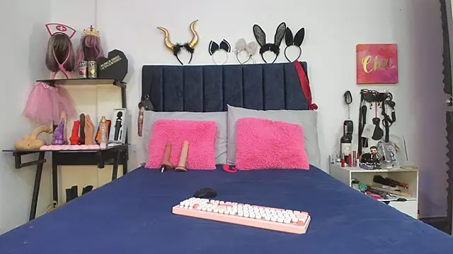 emmily giraldo online show from 06/22/26, 01:41