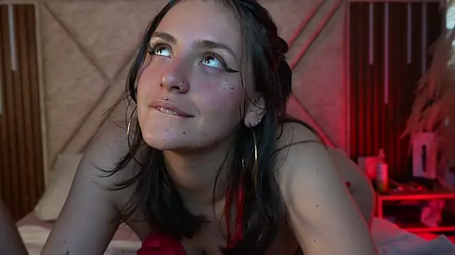 Snapshot of DeniseandDerek_time chatting on 12/22/25, 10:07 DeniseandDerek time online show from 12/22/25, 10:07