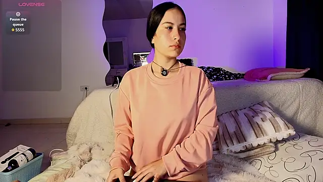 Madeline Dreams online show from 09/13/25, 09:20