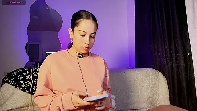 Madeline Dreams online show from 09/14/25, 09:19