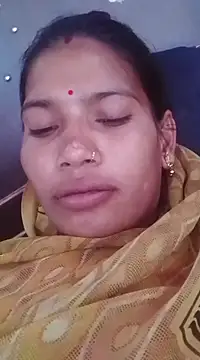 Snapshot of HOTDEEKCHA chatting on 03/03/25, 09:00 HOTDEEKCHA online show from 03/03/25, 09:00