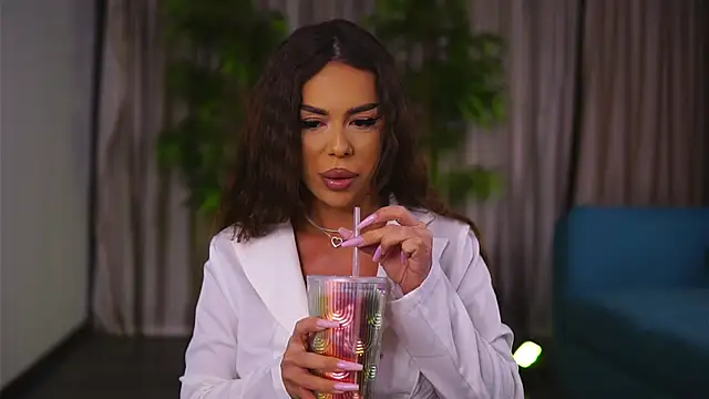 MissKiarra online show from 01/11/25, 04:48