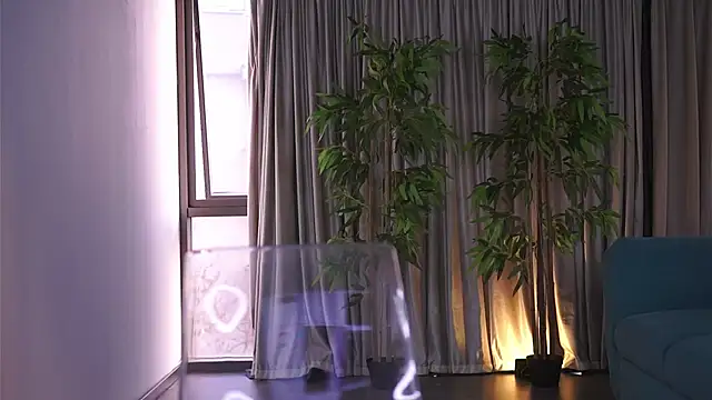 MissKiarra online show from 02/13/25, 06:20