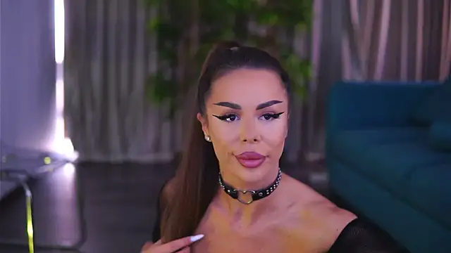 MissKiarra online show from 03/09/25, 08:51