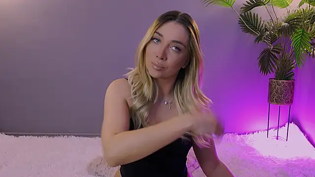 Jessielle online show from 03/23/26, 04:05