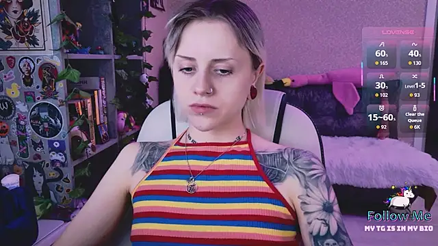 NaniMoore online show from 04/04/26, 08:17