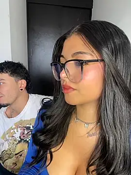 Dulce-diosa online show from 10/22/25, 09:47