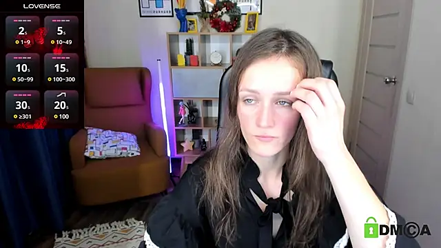 Snapshot of FrancescaCollins chatting on 12/23/24, 07:30 FrancescaCollins online show from 12/23/24, 07:30