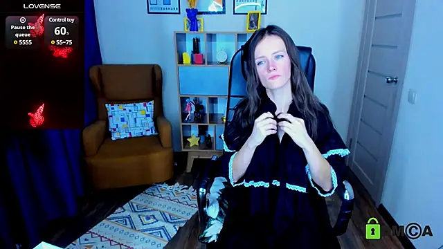 Snapshot of FrancescaCollins chatting on 01/19/25, 02:17 FrancescaCollins online show from 01/19/25, 02:17