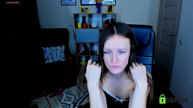 Snapshot of FrancescaCollins chatting on 01/28/25, 10:34 FrancescaCollins online show from 01/28/25, 10:34