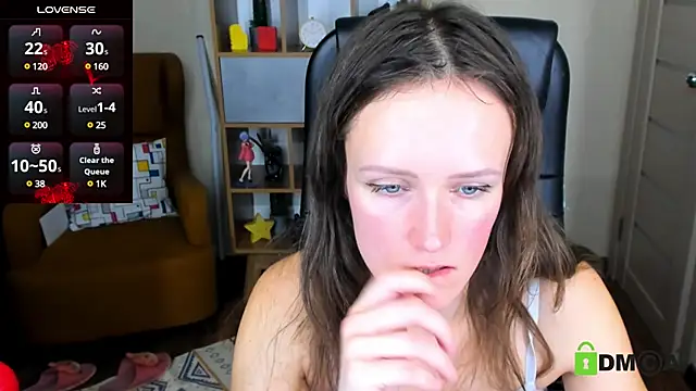 Snapshot of FrancescaCollins chatting on 01/28/25, 01:38 FrancescaCollins online show from 01/28/25, 01:38