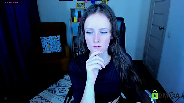 Snapshot of FrancescaCollins chatting on 02/20/25, 11:20 FrancescaCollins online show from 02/20/25, 11:20