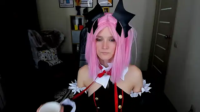 Snapshot of FrancescaCollins chatting on 10/27/25, 04:33 FrancescaCollins online show from 10/27/25, 04:33