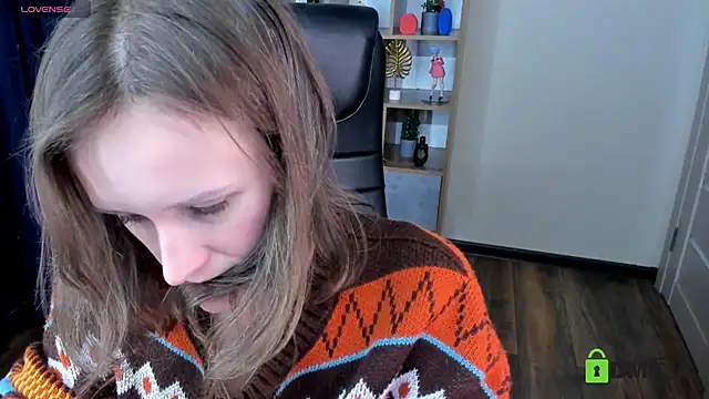 Snapshot of FrancescaCollins chatting on 11/21/25, 04:00 FrancescaCollins online show from 11/21/25, 04:00