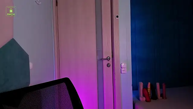 Snapshot of MarkGWalker chatting on 02/28/25, 04:32 MarkGWalker online show from 02/28/25, 04:32