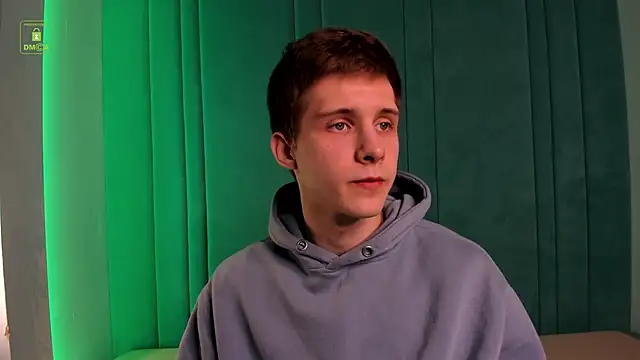 Snapshot of MarkGWalker chatting on 03/08/25, 03:56 MarkGWalker online show from 03/08/25, 03:56