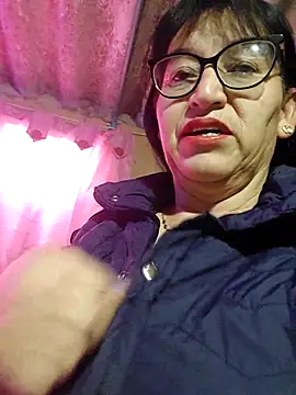 clarita 01 online show from 10/21/25, 12:06