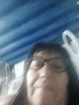 Snapshot of clarita_01 chatting on 06/10/26, 10:36 clarita 01 online show from 06/10/26, 10:36