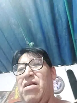 Snapshot of clarita_01 chatting on 06/25/26, 10:47 clarita 01 online show from 06/25/26, 10:47
