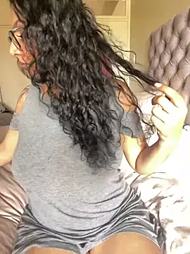 Indianbutter11 online show from 02/05/25, 11:44