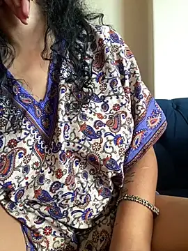 Indianbutter11 online show from 02/25/25, 11:19