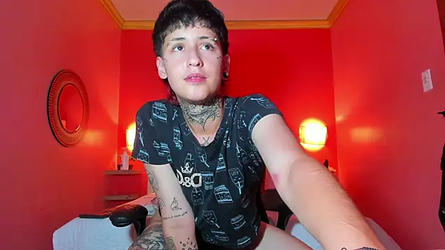 Ethan lennox online show from 11/02/25, 03:47