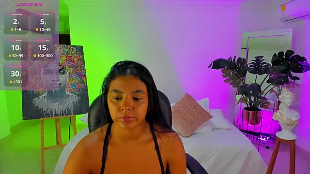 JANYLOVE   online show from 04/08/26, 10:48