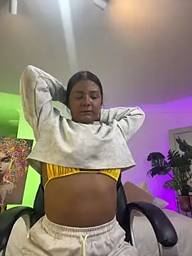 JANYLOVE   online show from 05/08/26, 10:53