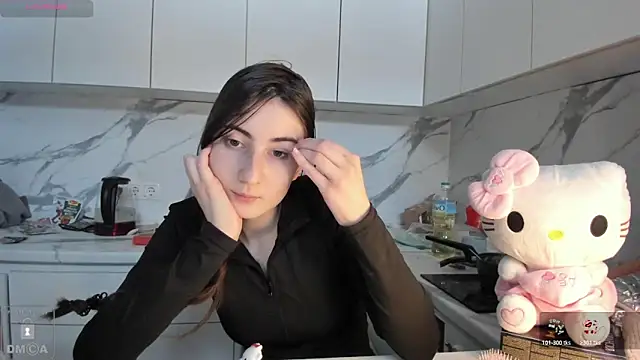 Ayesha Thebestt online show from 02/06/26, 11:13