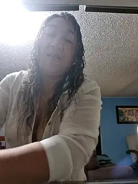 Snapshot of kitty_84 chatting on 02/28/25, 09:36 kitty 84 online show from 02/28/25, 09:36