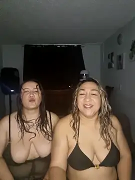 Snapshot of kitty_84 chatting on 09/17/25, 11:50 kitty 84 online show from 09/17/25, 11:50