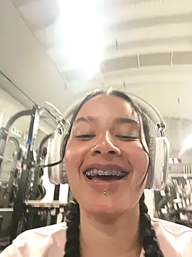  vaness online show from 12/30/24, 05:26