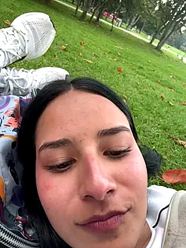  vaness online show from 12/17/25, 06:25