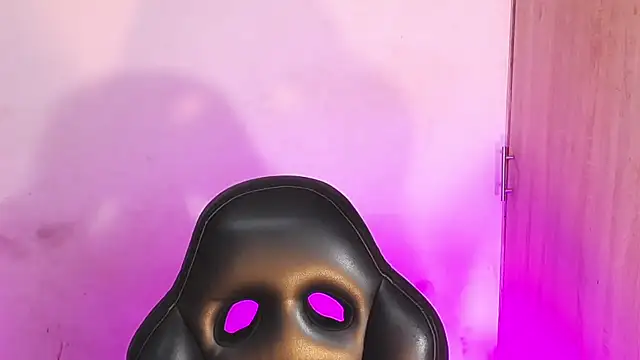 Snapshot of Aslhy_Goddessx chatting on 10/25/25, 11:21 Aslhy Goddessx online show from 10/25/25, 11:21