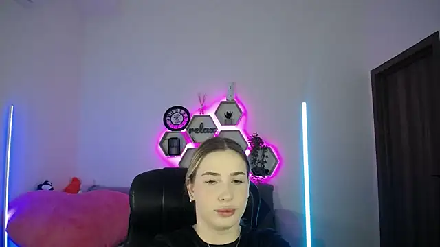 SabrinViolet online show from 10/05/25, 08:12