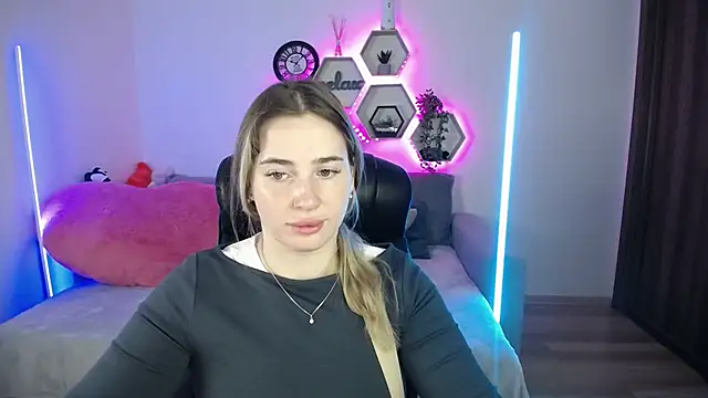 SabrinViolet online show from 10/07/25, 08:11