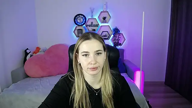 SabrinViolet online show from 02/24/26, 09:07