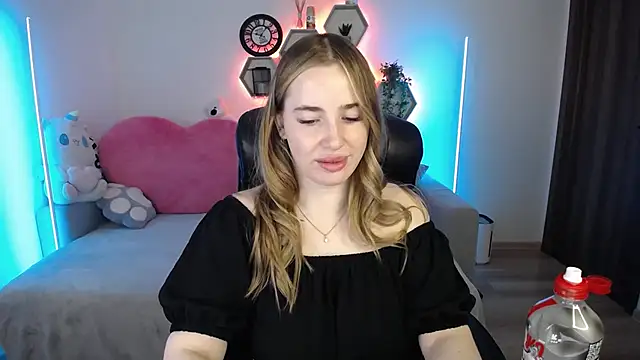 SabrinViolet online show from 05/23/26, 08:07