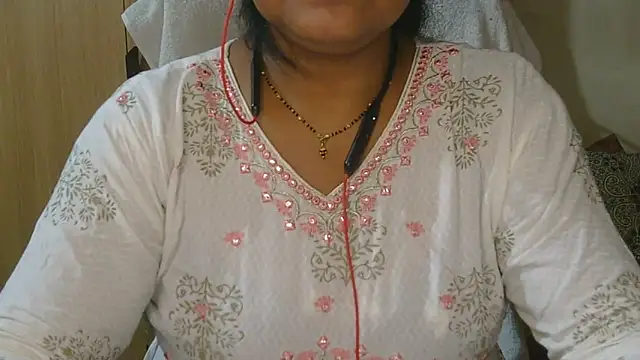 Cute Ruhi99 online show from 09/29/25, 07:13