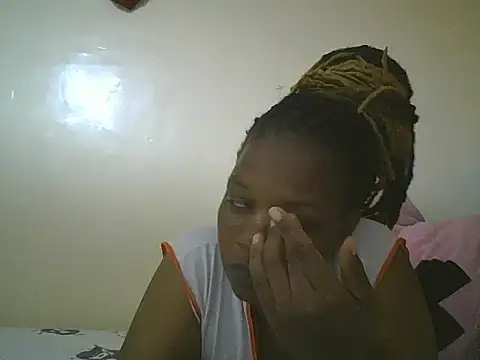 clakemmy250 online show from 02/03/25, 08:57