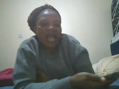 clakemmy250 online show from 05/31/26, 09:16