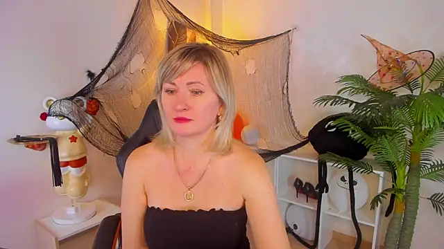 Snapshot of AriFleow chatting on 11/16/25, 11:38 AriFleow online show from 11/16/25, 11:38