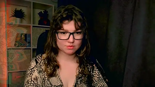 Snapshot of VioletteWay chatting on 07/05/26, 03:08 VioletteWay online show from 07/05/26, 03:08