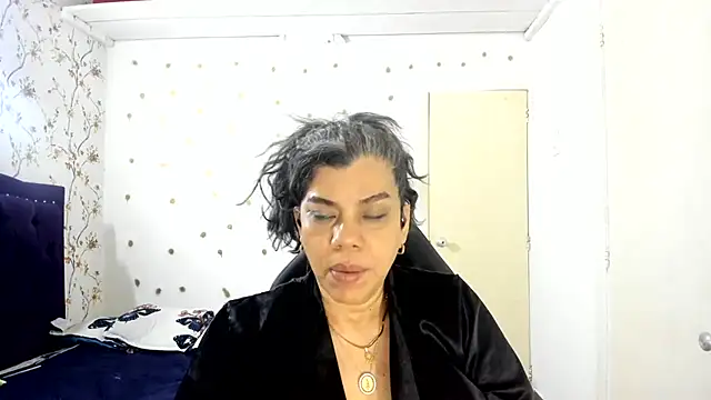 Snapshot of vikyadams chatting on 06/25/26, 05:45 vikyadams online show from 06/25/26, 05:45