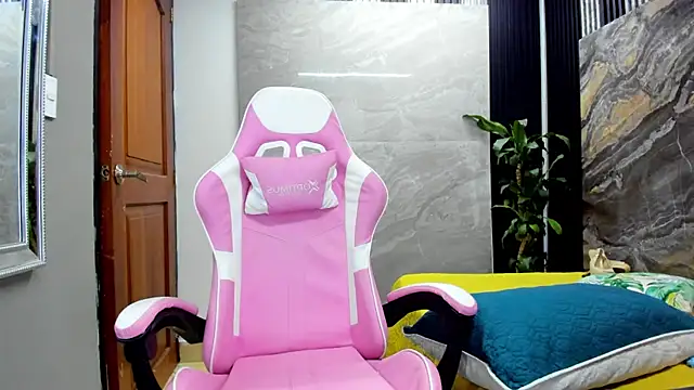 PamelaAnderson 2 online show from 02/21/25, 08:18