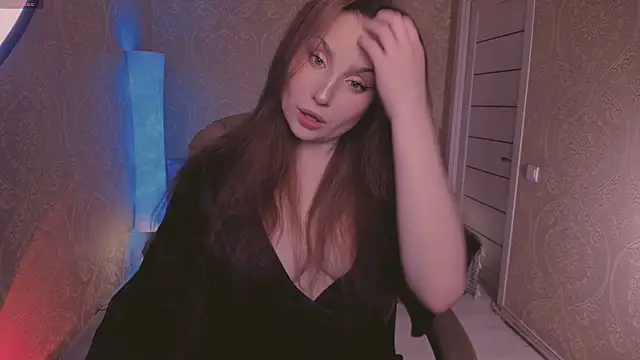 Snapshot of Eesmaaarrr chatting on 09/24/25, 11:30 Eesmaaarrr online show from 09/24/25, 11:30